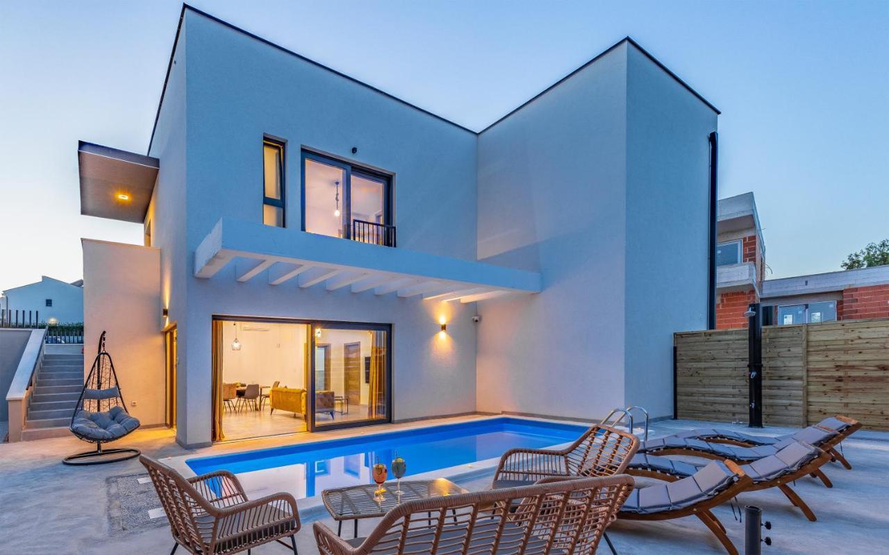מדולין Villa Rougemarin - Marin With Private Pool מראה חיצוני תמונה