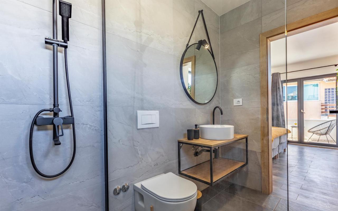 מדולין Villa Rougemarin - Marin With Private Pool מראה חיצוני תמונה