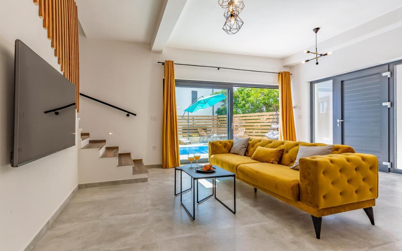 מדולין Villa Rougemarin - Marin With Private Pool מראה חיצוני תמונה