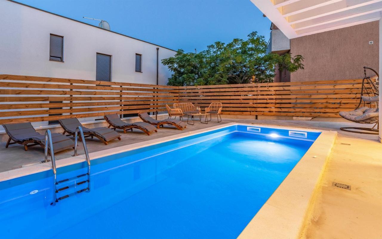 מדולין Villa Rougemarin - Marin With Private Pool מראה חיצוני תמונה