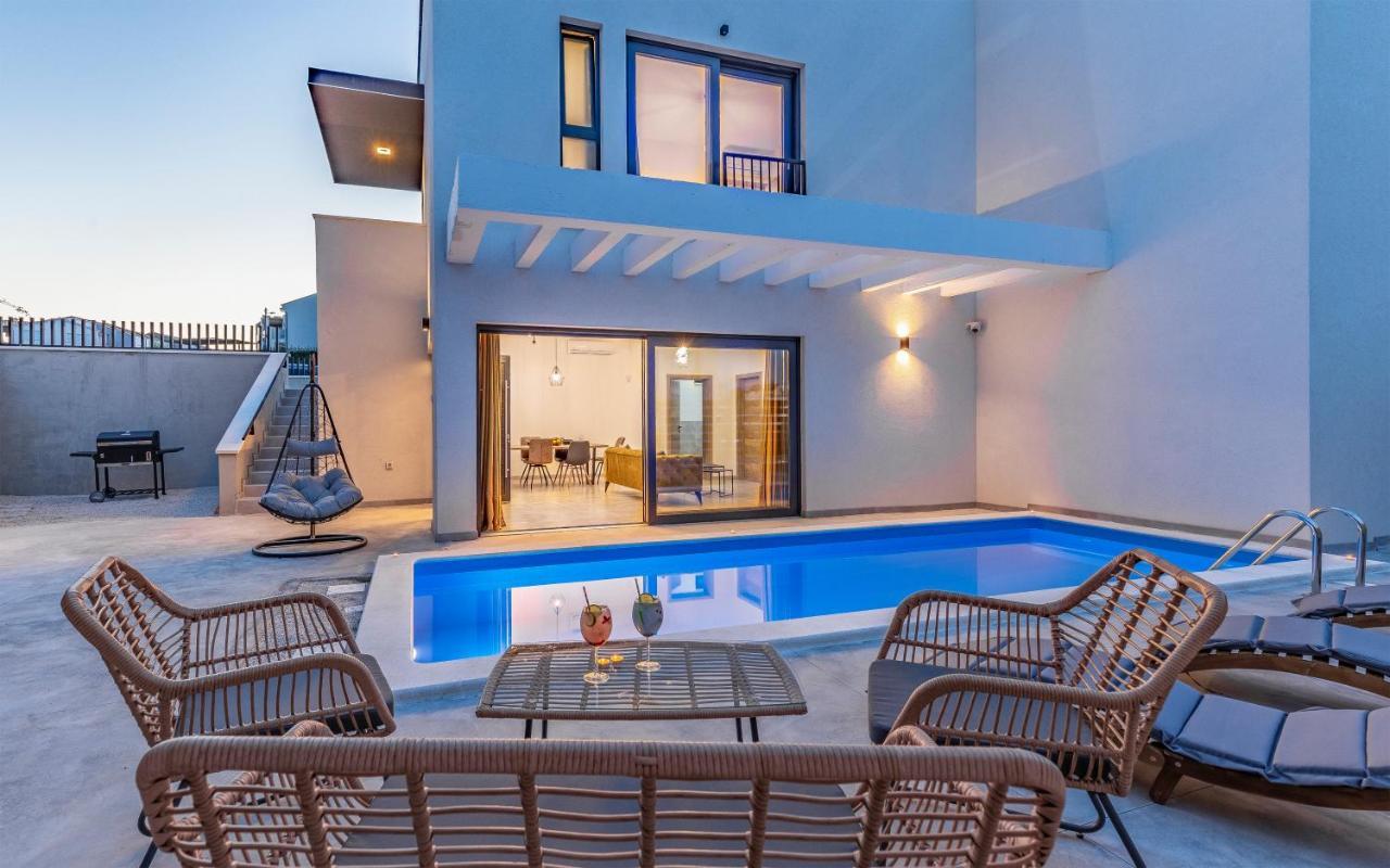 מדולין Villa Rougemarin - Marin With Private Pool מראה חיצוני תמונה