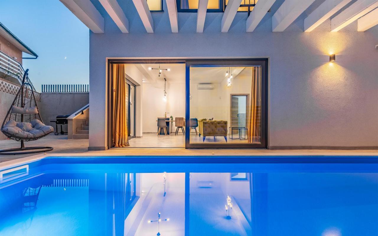 מדולין Villa Rougemarin - Marin With Private Pool מראה חיצוני תמונה